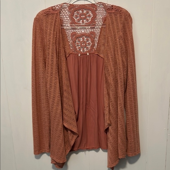 Women's Cardigan w Unique Design - Picture 1 of 3